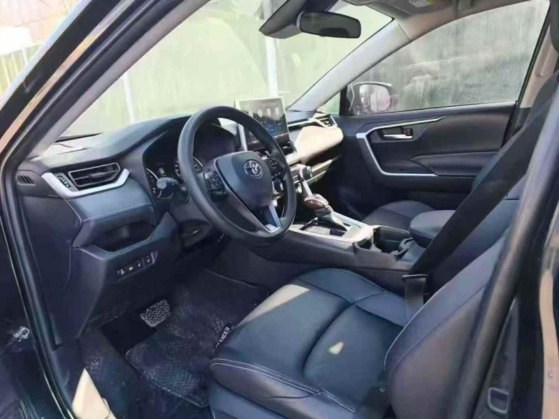 通辽20年丰田威兰达5