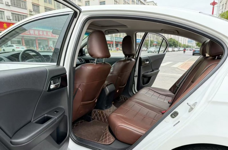 厦门18年本田雅阁4