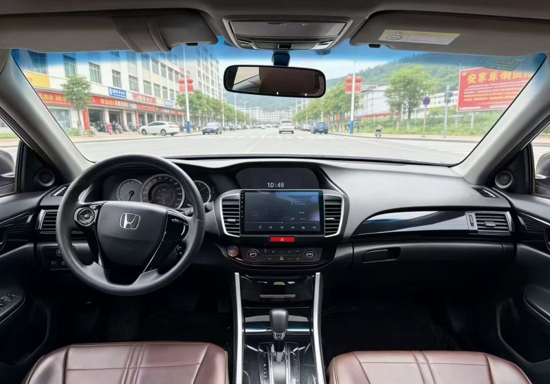 厦门18年本田雅阁7