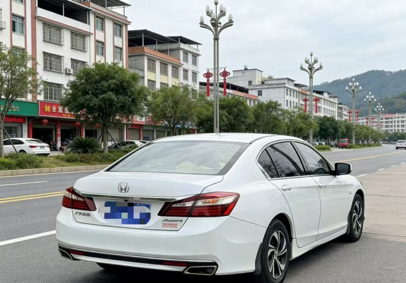 厦门18年本田雅阁9