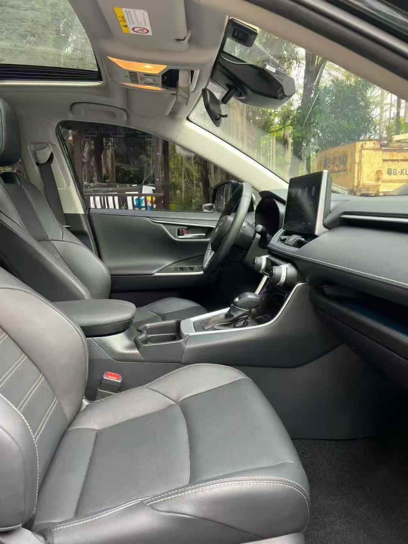 广州22年丰田威兰达6