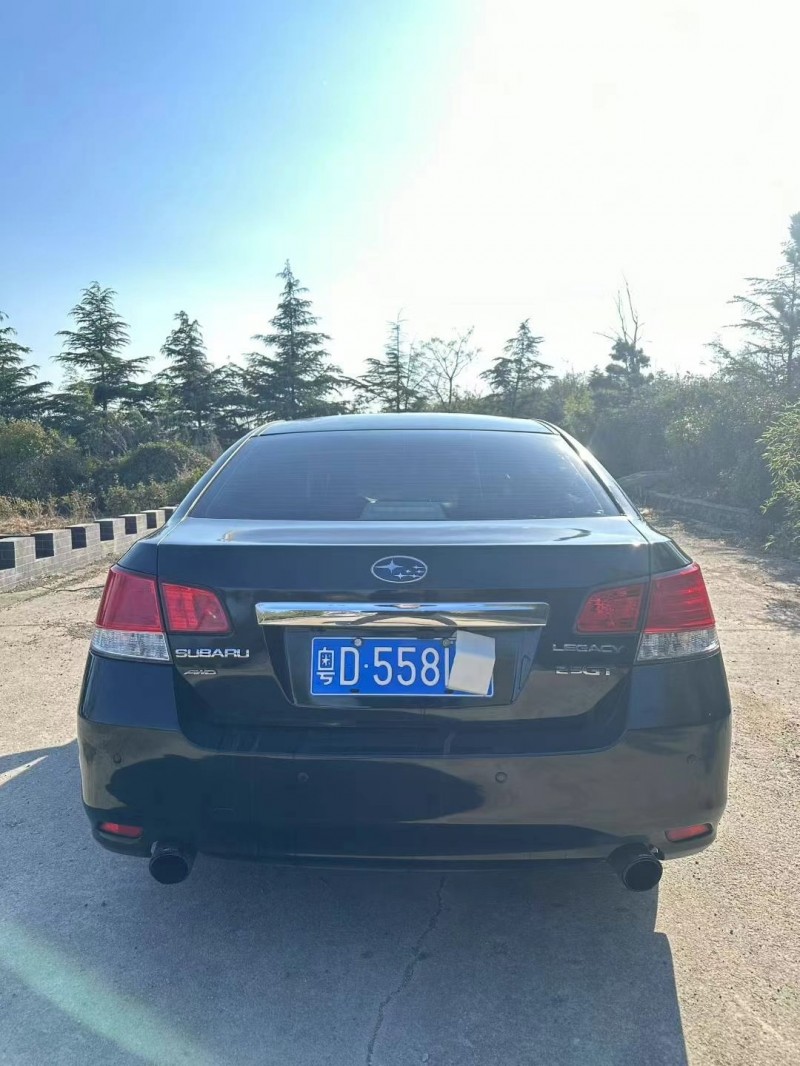 青岛10年斯巴鲁力狮3