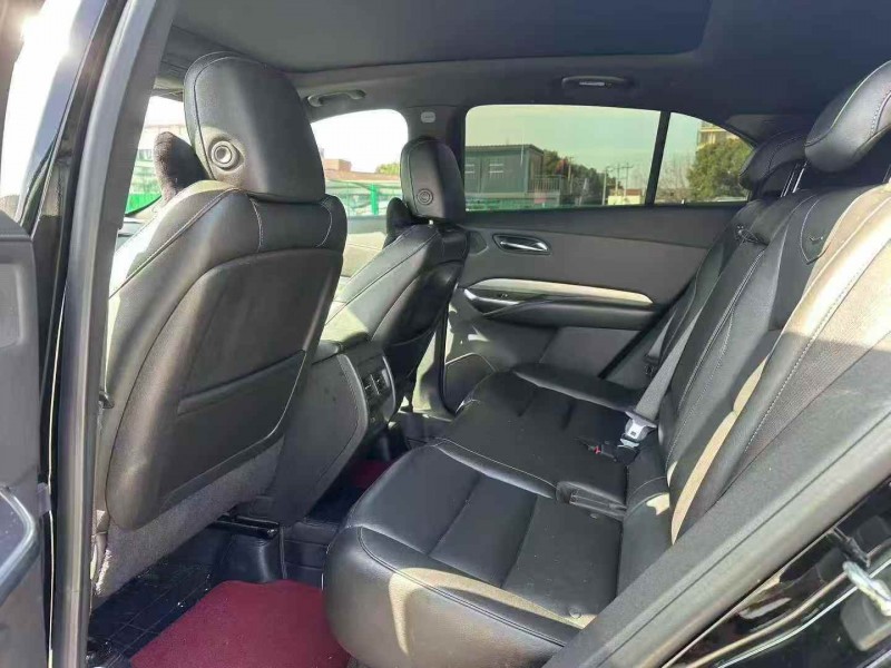 嘉兴20年凯迪拉克XT47