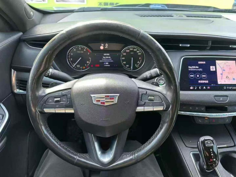 嘉兴20年凯迪拉克XT48