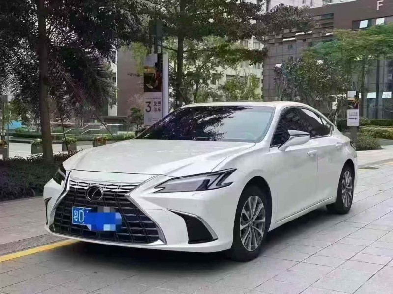 广州25年雷克萨斯ES2