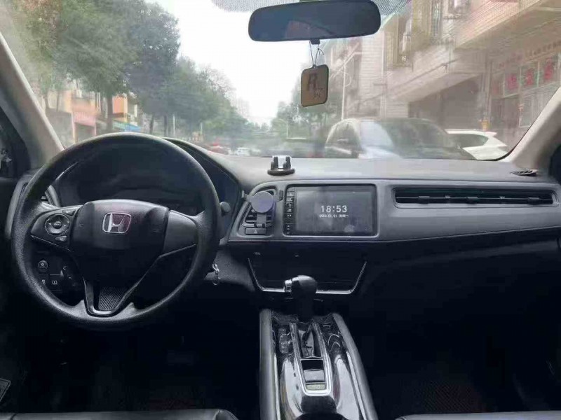 邵阳21年本田缤智6