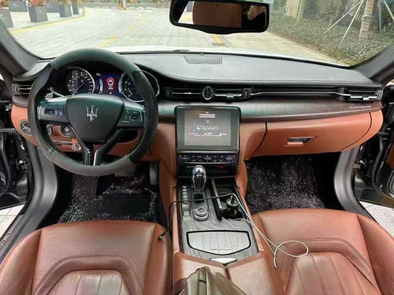 广州17年玛莎拉蒂总裁6