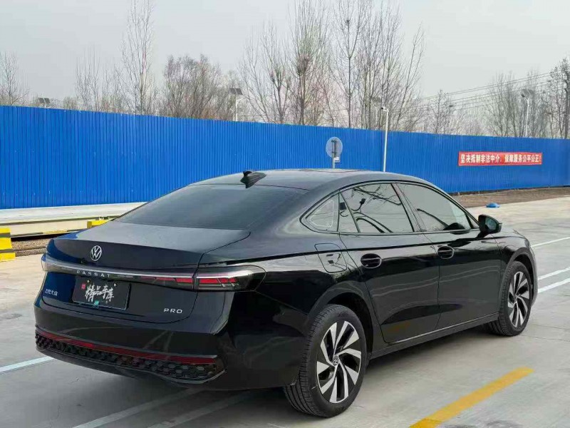青岛25年大众帕萨特8