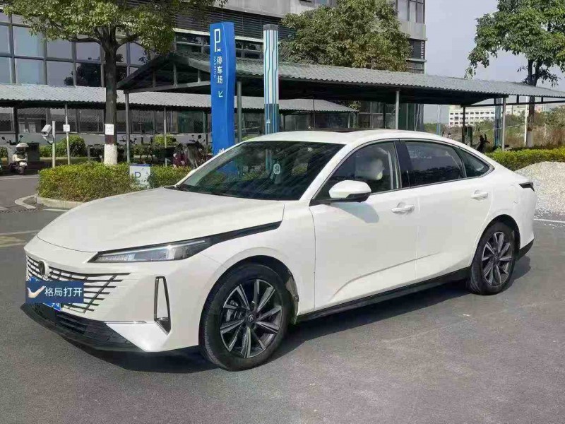 东莞25年长安汽车逸动2