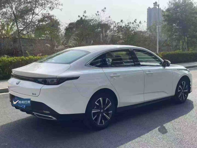 东莞25年长安汽车逸动7