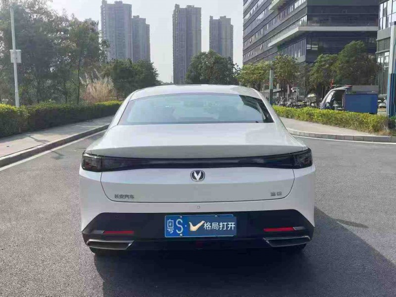 东莞25年长安汽车逸动9