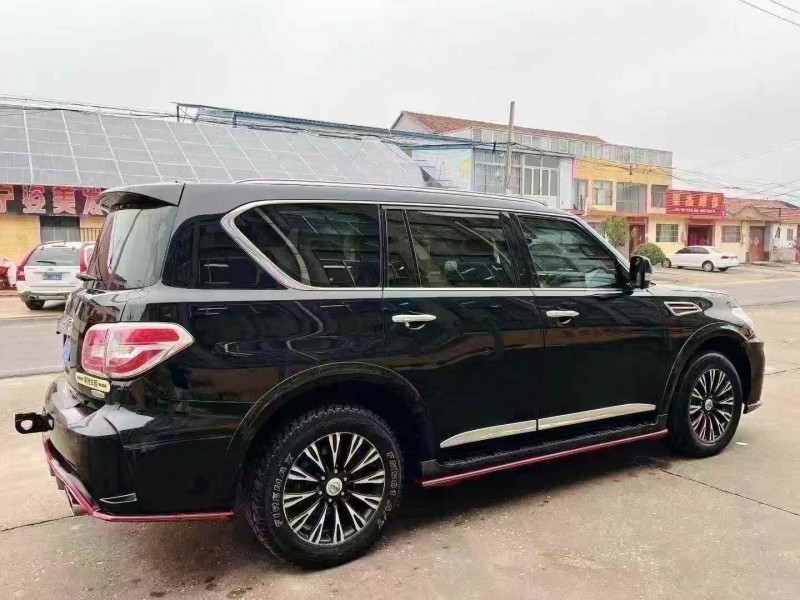 东营17年日产途乐6