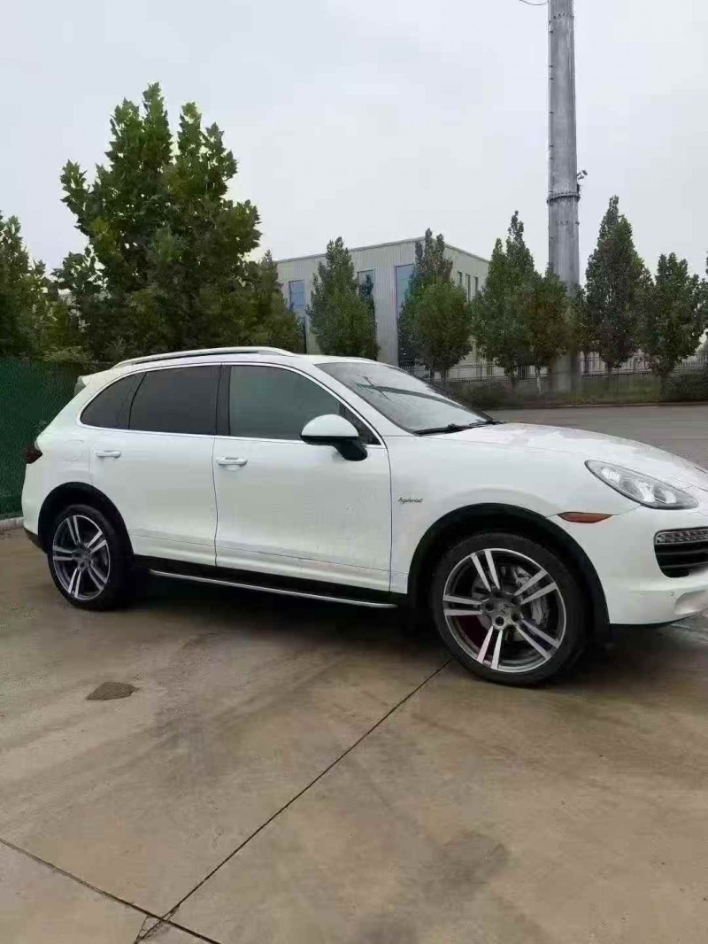 济宁14年保时捷Macan2
