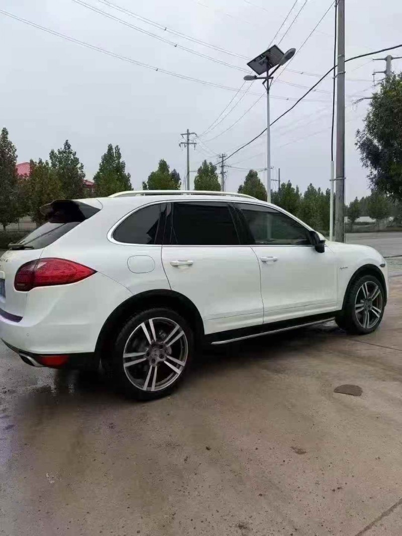 济宁14年保时捷Macan8