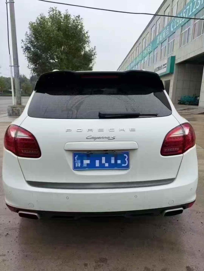 济宁14年保时捷Macan9