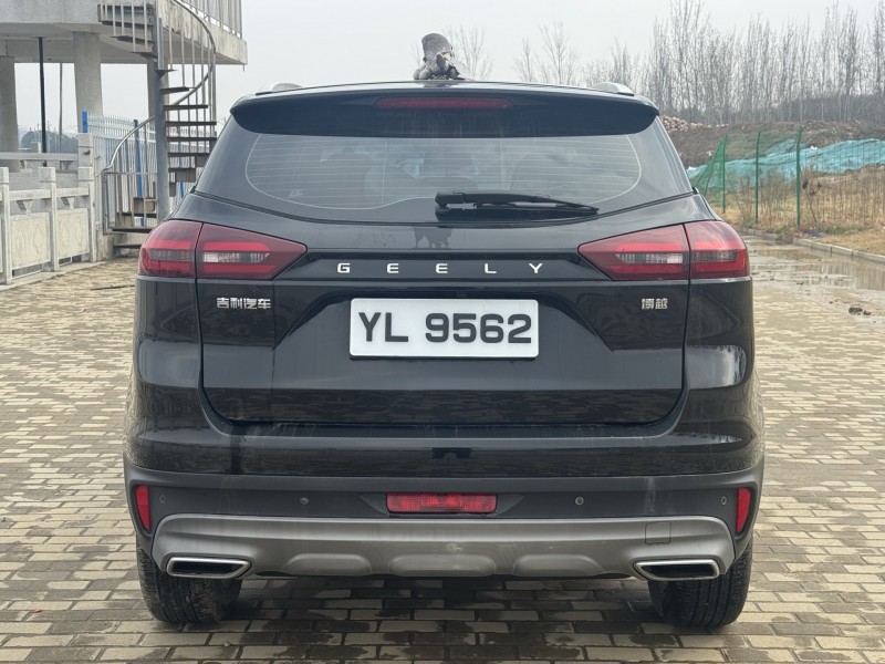 安阳20年吉利博越3