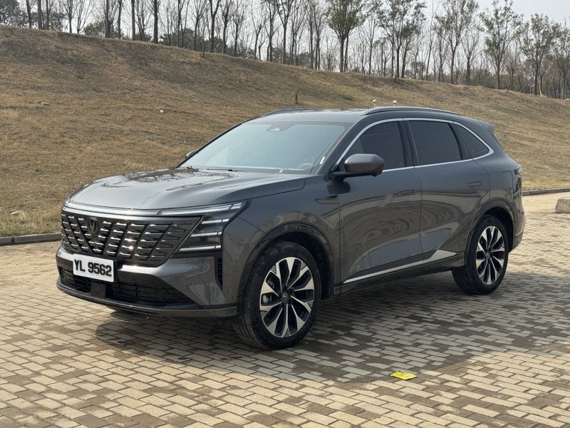 郑州25年长安汽车CS753