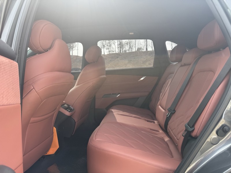 郑州25年长安汽车CS755