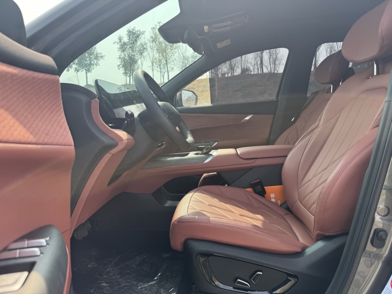 郑州25年长安汽车CS756