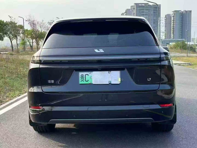 遵义25年理想理想ONE8