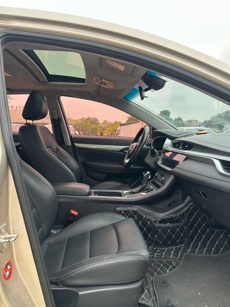 中山20年吉利帝豪5