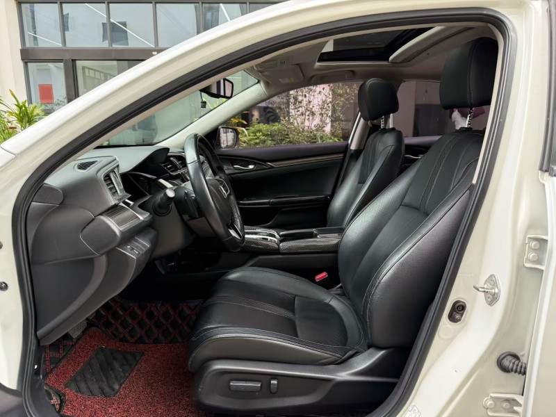 深圳19年本田思域6