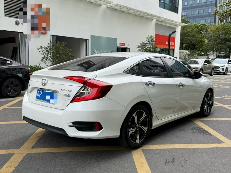 深圳19年本田思域7