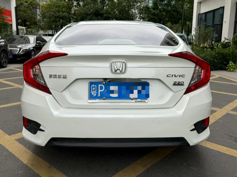 深圳19年本田思域8