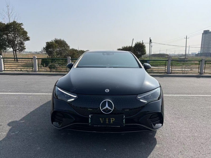 盐城23年奔驰EQE1