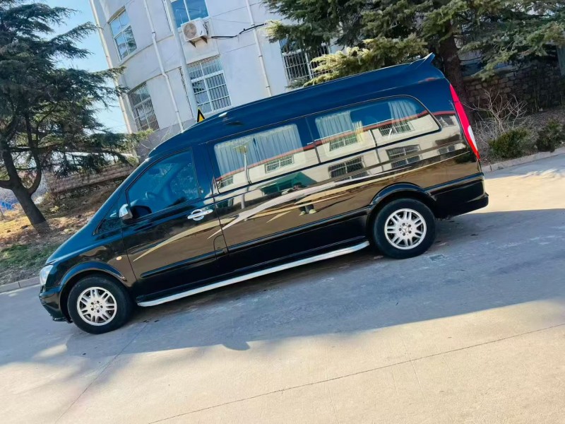 烟台16年奔驰威霆3