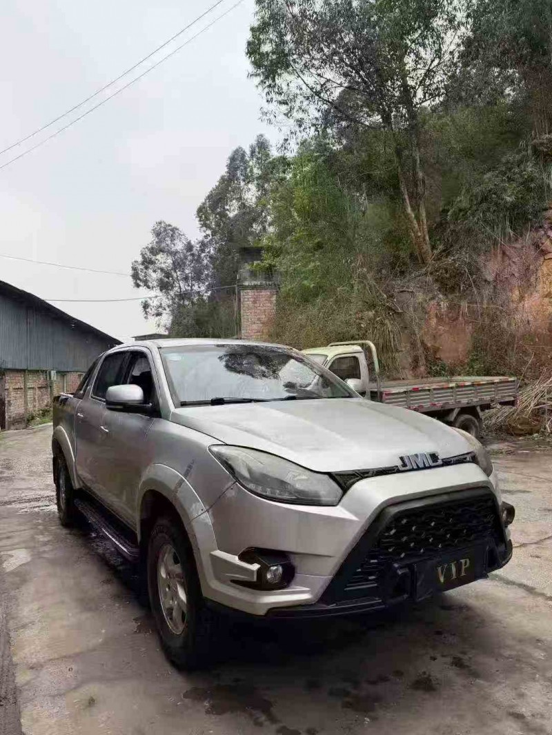 泸州18年江铃域虎2