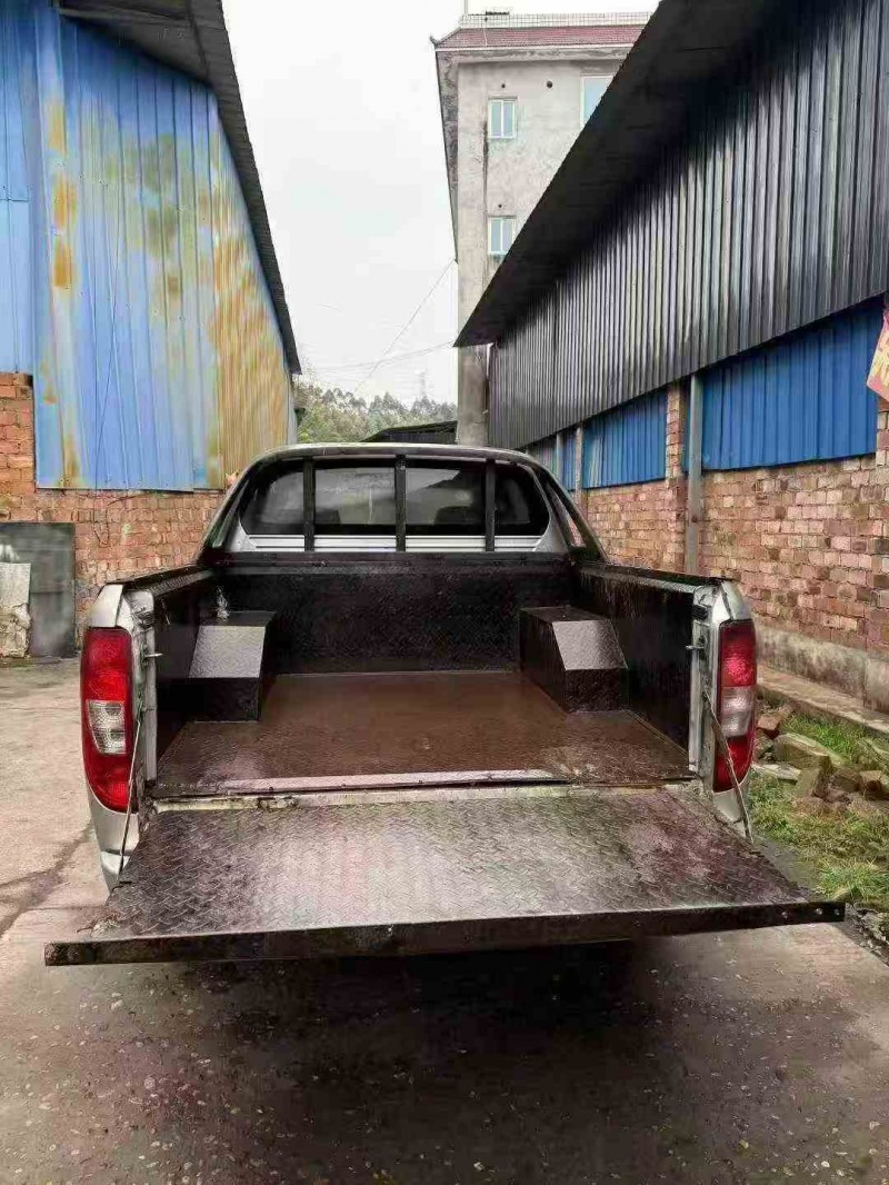 泸州18年江铃域虎8