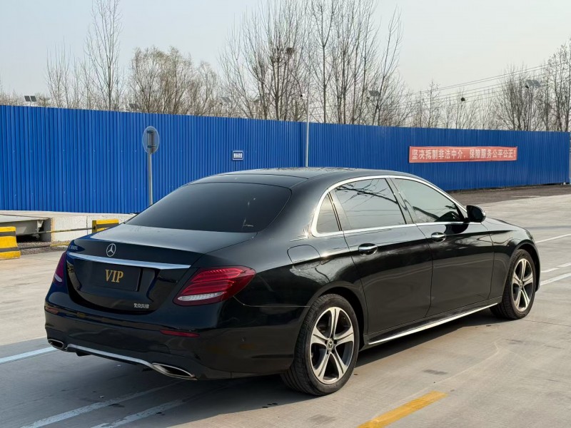 青岛20年奔驰E8