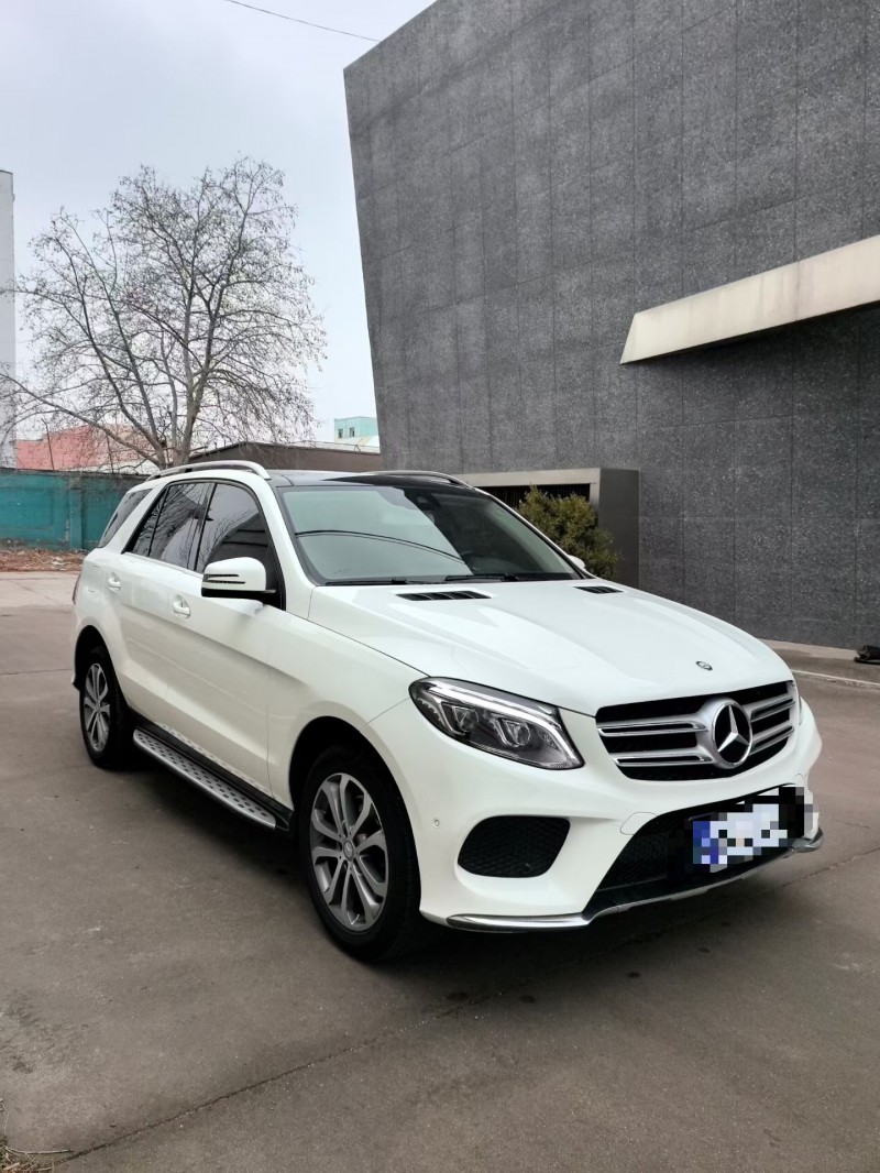青岛16年奔驰GLE2