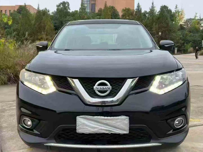 衡阳16年日产奇骏1