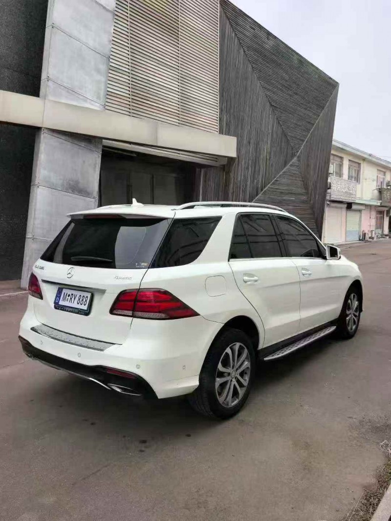 济宁16年奔驰GLE7