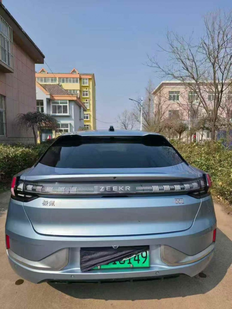 淄博22年极氪汽车0019