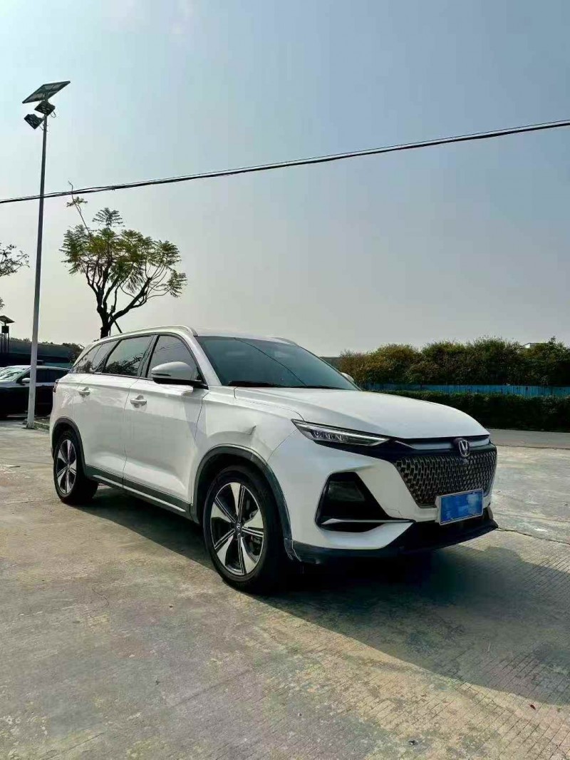 珠海25年长安汽车欧尚2