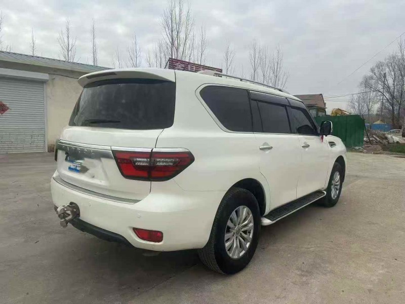 淄博18年日产途乐8