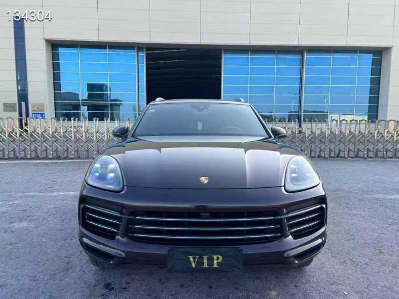 盐城18年保时捷卡宴1