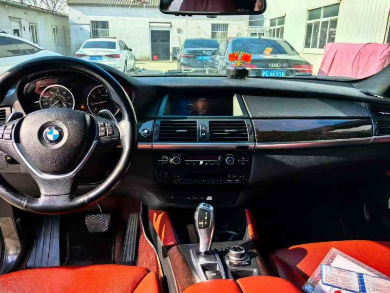 苏州12年宝马X66