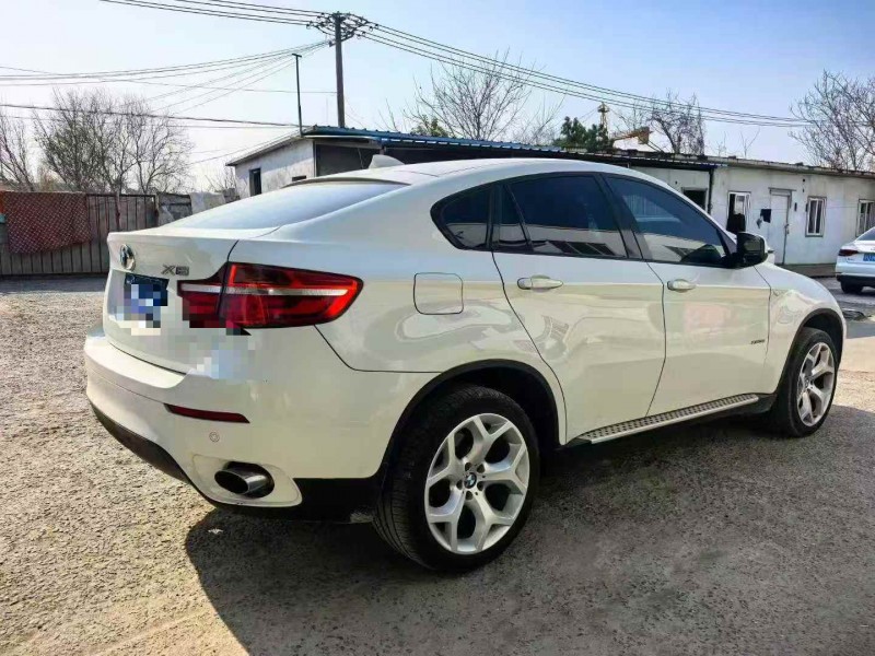 苏州12年宝马X68