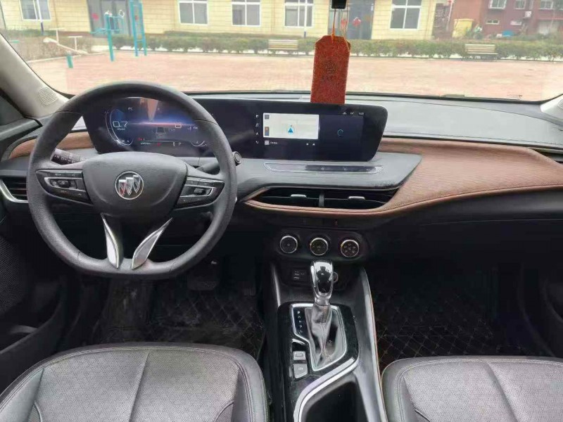 东营22年别克威朗6