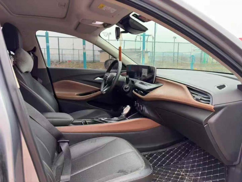 东营22年别克威朗7