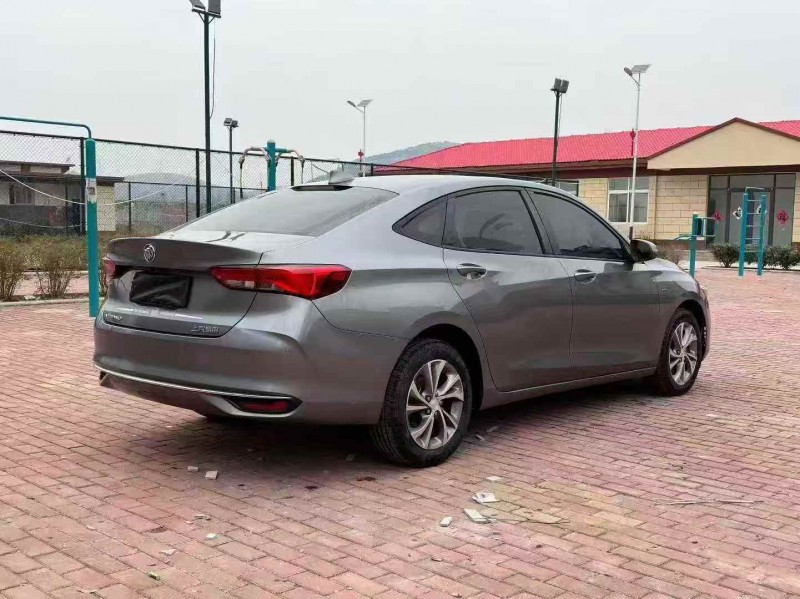 东营22年别克威朗8