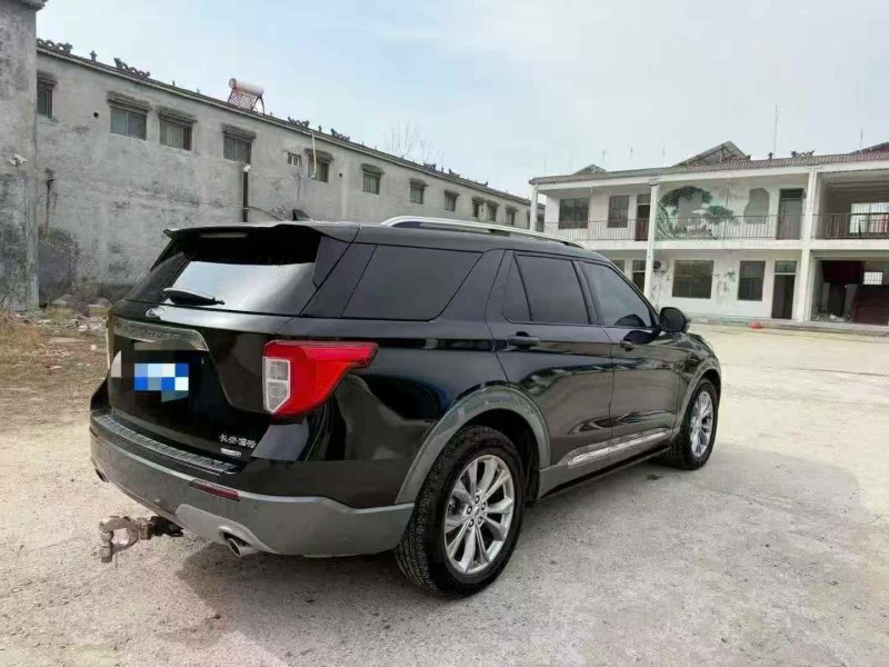 东营21年福特探界者7