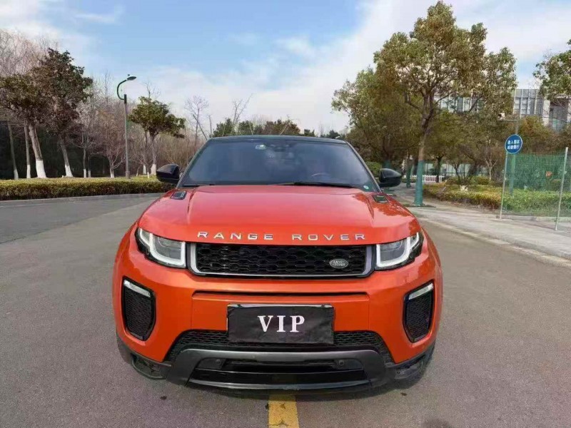 常州19年路虎极光1