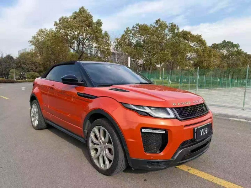 常州19年路虎极光3