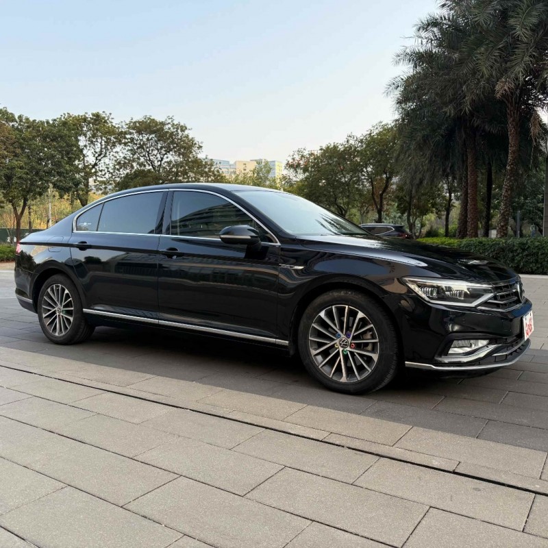 佛山21年大眾邁騰2