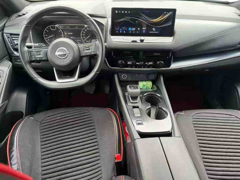 保定23年日产逍客5